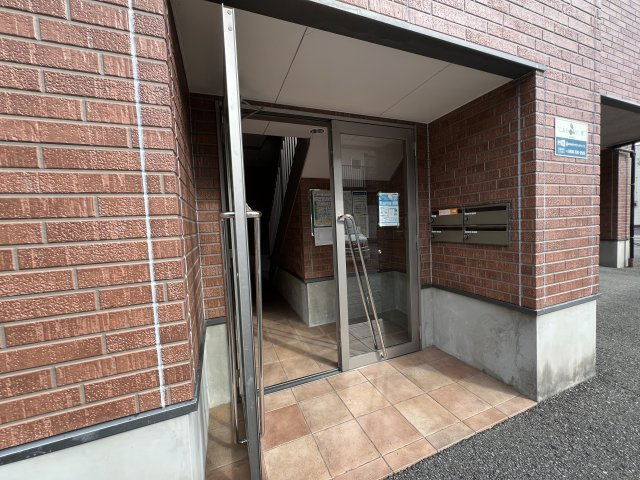 ヒルズビレッジのエントランス