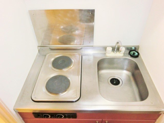 レオパレスＮ．Ｋのキッチン|電気コンロ2口