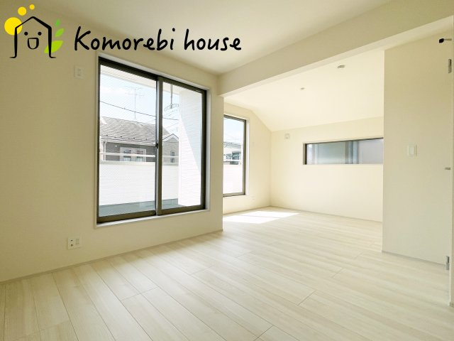 さいたま市西区佐知川　第２　新築一戸建て　リーブルガーデン　02の寝室|使い勝手のいい寝室です