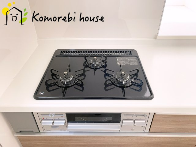 さいたま市西区佐知川　第２　新築一戸建て　リーブルガーデン　02のキッチン|キッチンでお料理をお楽しみください