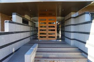 市川妙典レジデンスのエントランス
