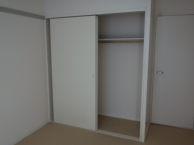 レオパレスフィールズＳＴＡＹの収納