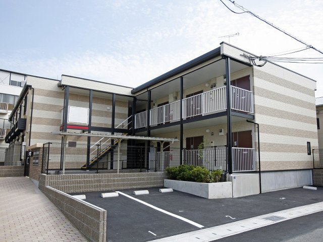 神戸市兵庫区本町２丁目のアパート