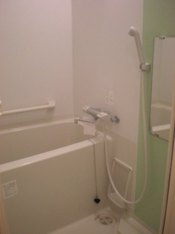 レオネクストアンペルマンの浴室