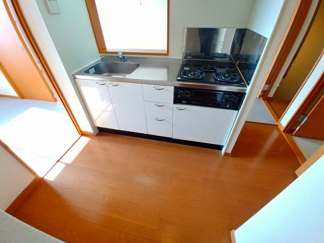 レオネクストわかばのキッチン|3口コンロ