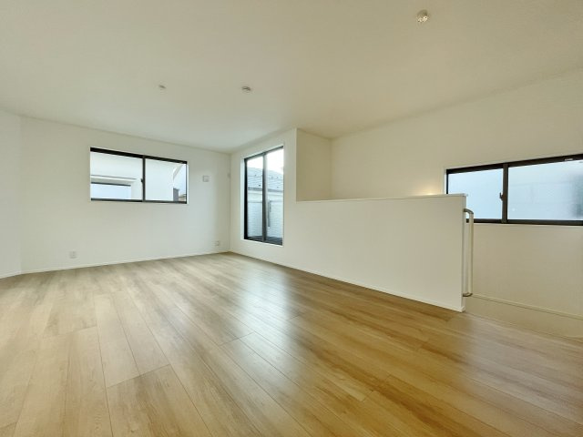 中野区沼袋2丁目 全2棟 2号棟の前面道路含む現地写真|西武新宿線「沼袋」駅徒歩6分の好立地
西側約4.0ｍ道路に面する全2棟です！