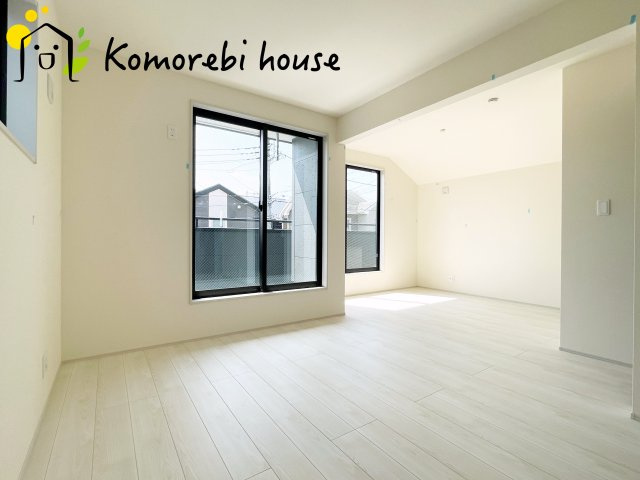 さいたま市西区佐知川　第２　新築一戸建て　リーブルガーデン　03の寝室|ゆとりの広さです