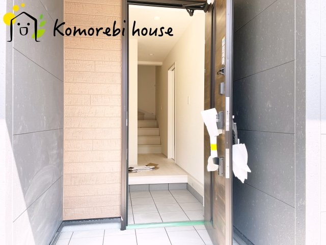 さいたま市西区佐知川　第２　新築一戸建て　リーブルガーデン　03の玄関|玄関です