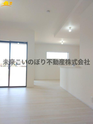 【居間・リビング】 | Livele Fine加須市南大桑2号棟 | 解放感のある広々LDKで大切な家族との時間が過ごせます。