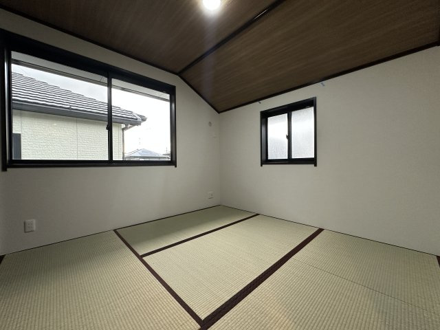 神戸市西区桜が丘東町6丁目戸建の和室