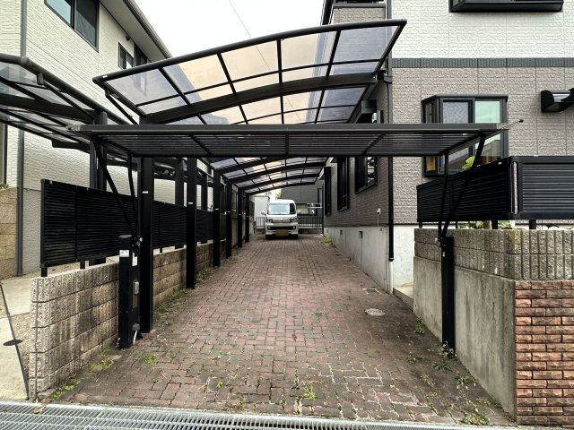 神戸市西区桜が丘東町6丁目戸建の駐車場