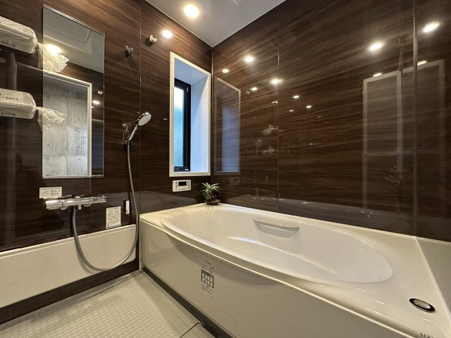 神戸市西区桜が丘東町6丁目戸建の浴室