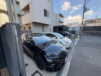 【駐車場】