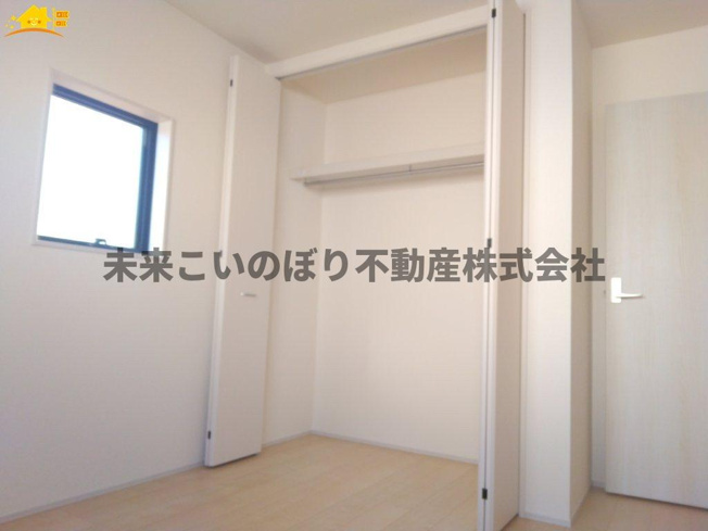 【収納】 | Livele Fine加須市南大桑3号棟 | 各居室には十分な収納スペースを確保。お部屋全体を広々と使うことができます。