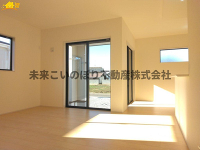 【居間・リビング】 | Livele Fine加須市南大桑3号棟 | 一日の中で多くの時間を過すことになるリビングダイニングだからこそ、いつも穏やかな空間であることが必然。爽やかな通風と採光を存分に感じる事が出来る空間です。