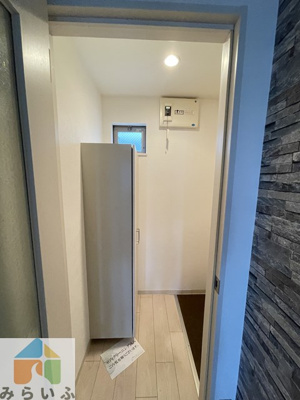 【玄関】 | ソリッド春岡