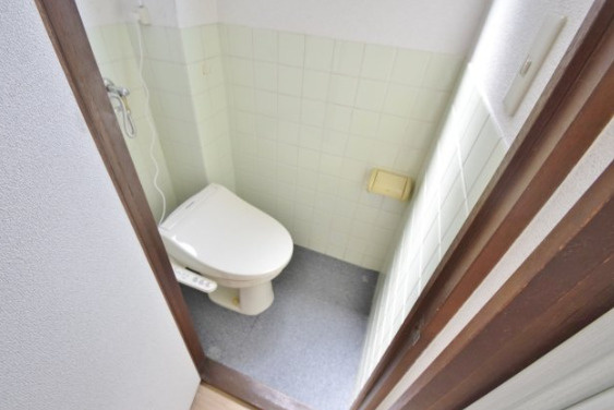 藤井寺市林　一棟収益マンション　セントヒル藤井寺のトイレ