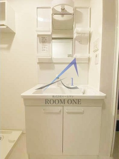 メゾンＫの洗面所|独立洗面台です。