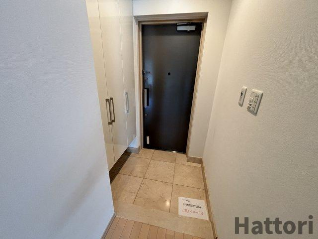 ウエリス・ジオ梅田レジデンスの玄関