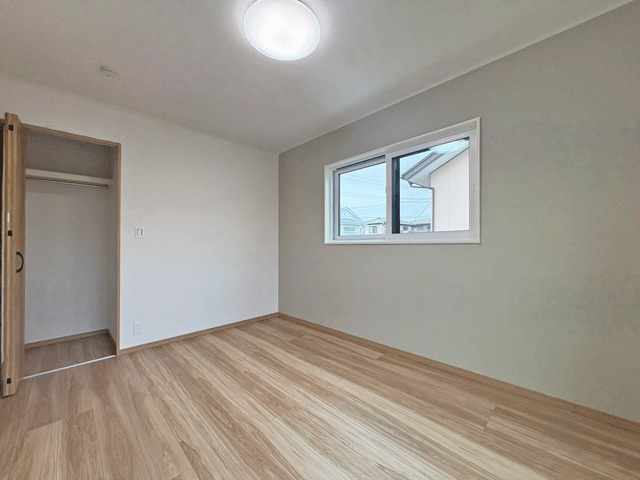 仙台市泉区北中山１丁目の洋室