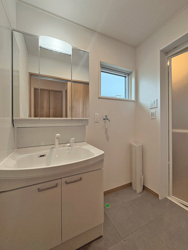 仙台市泉区北中山１丁目の独立洗面台