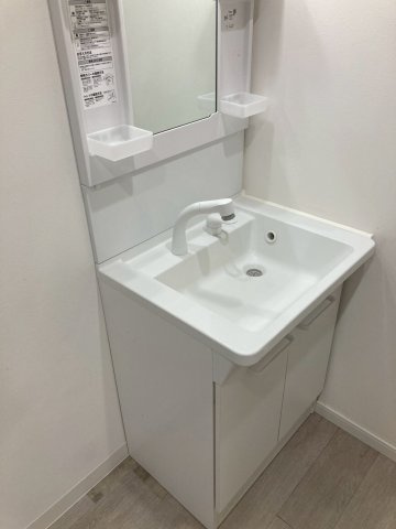 稲葉ビルの洗面所