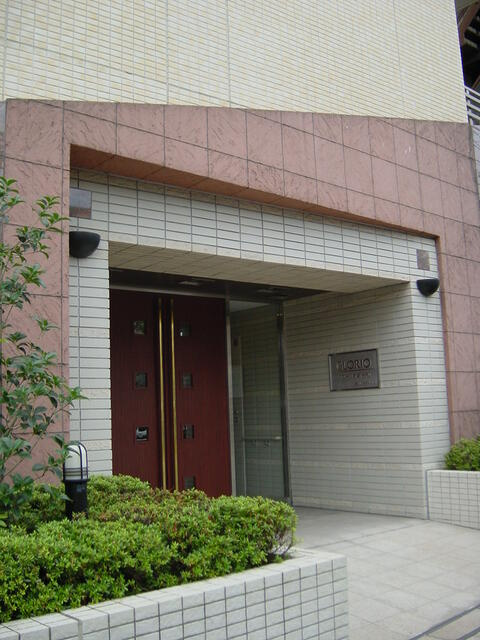グローリオ錦糸町のエントランス