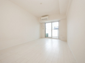 【居間・リビング】 | セイル淀屋橋 | 使いやすいリビングです