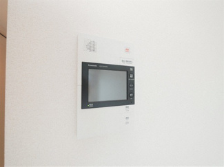 【セキュリティ】 | セイル淀屋橋 | モニター付きインターフォンです