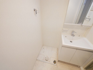 【設備】 | セイル淀屋橋 | 洗濯機置き場です