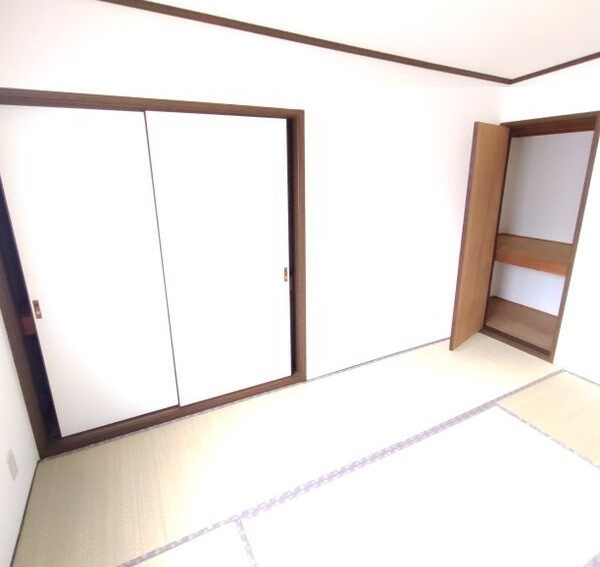 フリーデンDの収納