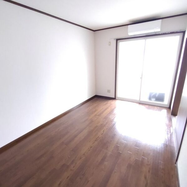 フリーデンDの内装