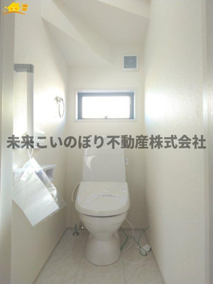 【トイレ】 | Livele Fine加須市南大桑5号棟 | 白を基調とした清潔感のある空間です◎お好みのアレンジでオリジナルの空間に仕上げましょう♪