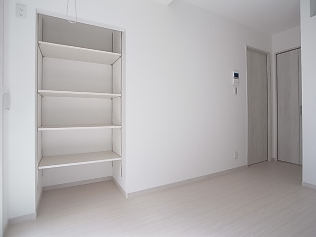 神戸市須磨区妙法寺字大津江の賃貸マンションの内装|室内