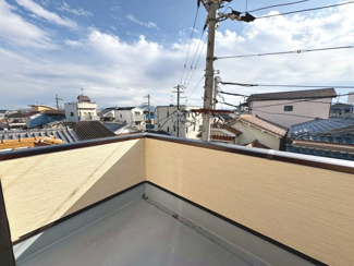 【バルコニー】 | 菩提町４丁　新築一戸建 | ワイドバルコニー２ヵ所ありますよ！洗濯物の多い日も安心ですね！