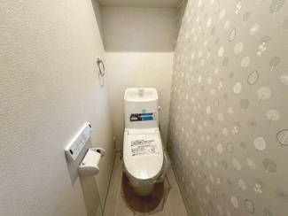 【トイレ】 | 菩提町４丁　新築一戸建 | トイレ１階と２階の２ヶ所あります♪忙しい朝や家族の多いご家庭も安心ですね！