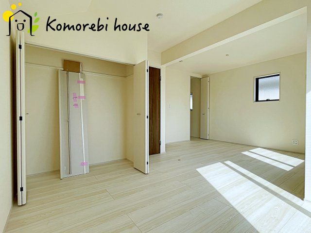 さいたま市西区佐知川　第２　新築一戸建て　リーブルガーデン　04の寝室|26.4.11撮影済み