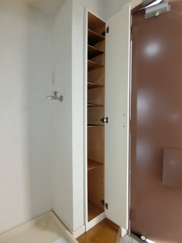 【玄関】 | マーブルパレス国立Ⅱ | 玄関にシューズボックス。（※参考写真）