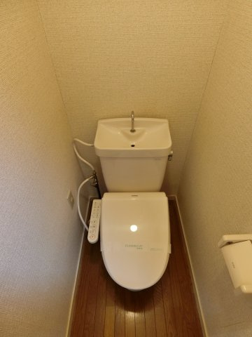 【トイレ】 | マーブルパレス国立Ⅱ | 温水洗浄便座タイプ。（※参考写真）