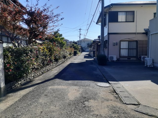 宇城市松橋町松橋の中古一戸建の前面道路含む現地写真|南西側公道