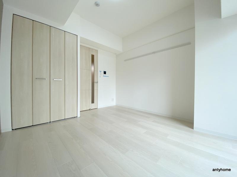 AKASHI ENTERPRISE 仲介手数料無料の洋室