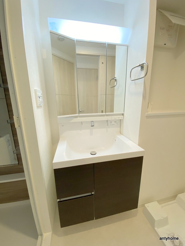 AKASHI ENTERPRISE 仲介手数料無料の洗面所