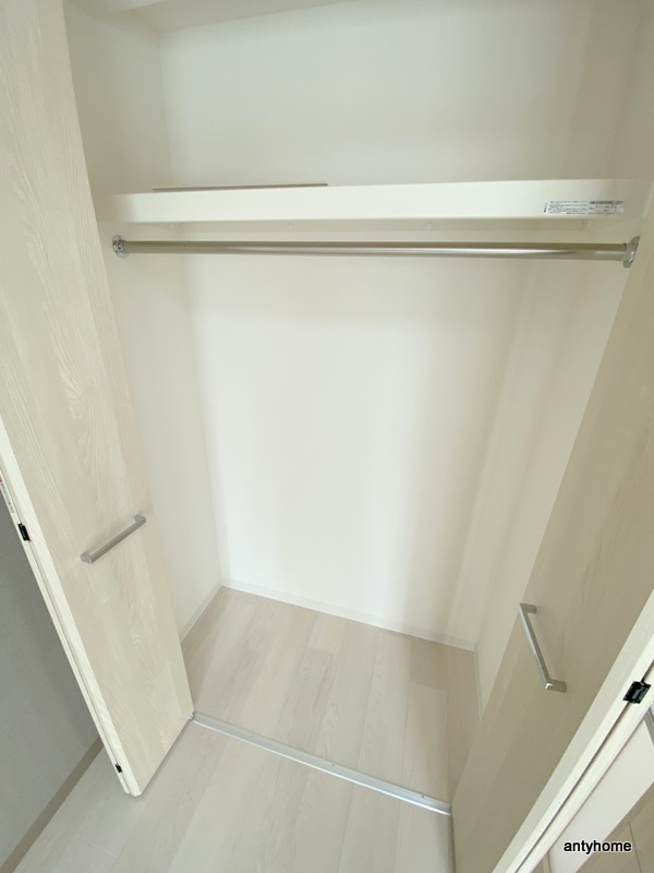 AKASHI ENTERPRISE 仲介手数料無料の収納