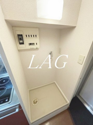 【設備】 | Palace上峰 | 室内洗濯機置き場です。