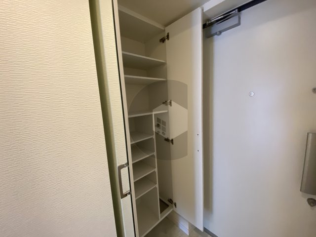 フォレストグレイス高井田1の収納