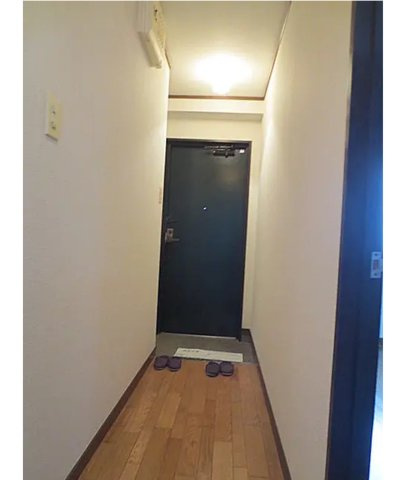 【モン・プラン浜寺】の玄関