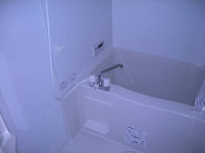 レジデンスTamayaC棟の浴室|ゆったり過ごせるお風呂です