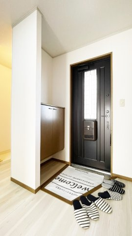 コーポアネシスの玄関