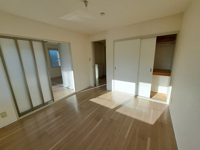 アイビーハイツの洋室