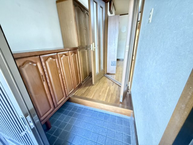 貝塚市津田北町　テラスハウスの玄関